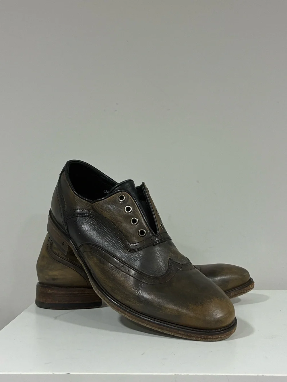 John Varvatos Collection Fleetwood Oxford. Size 9. USA Eu 42